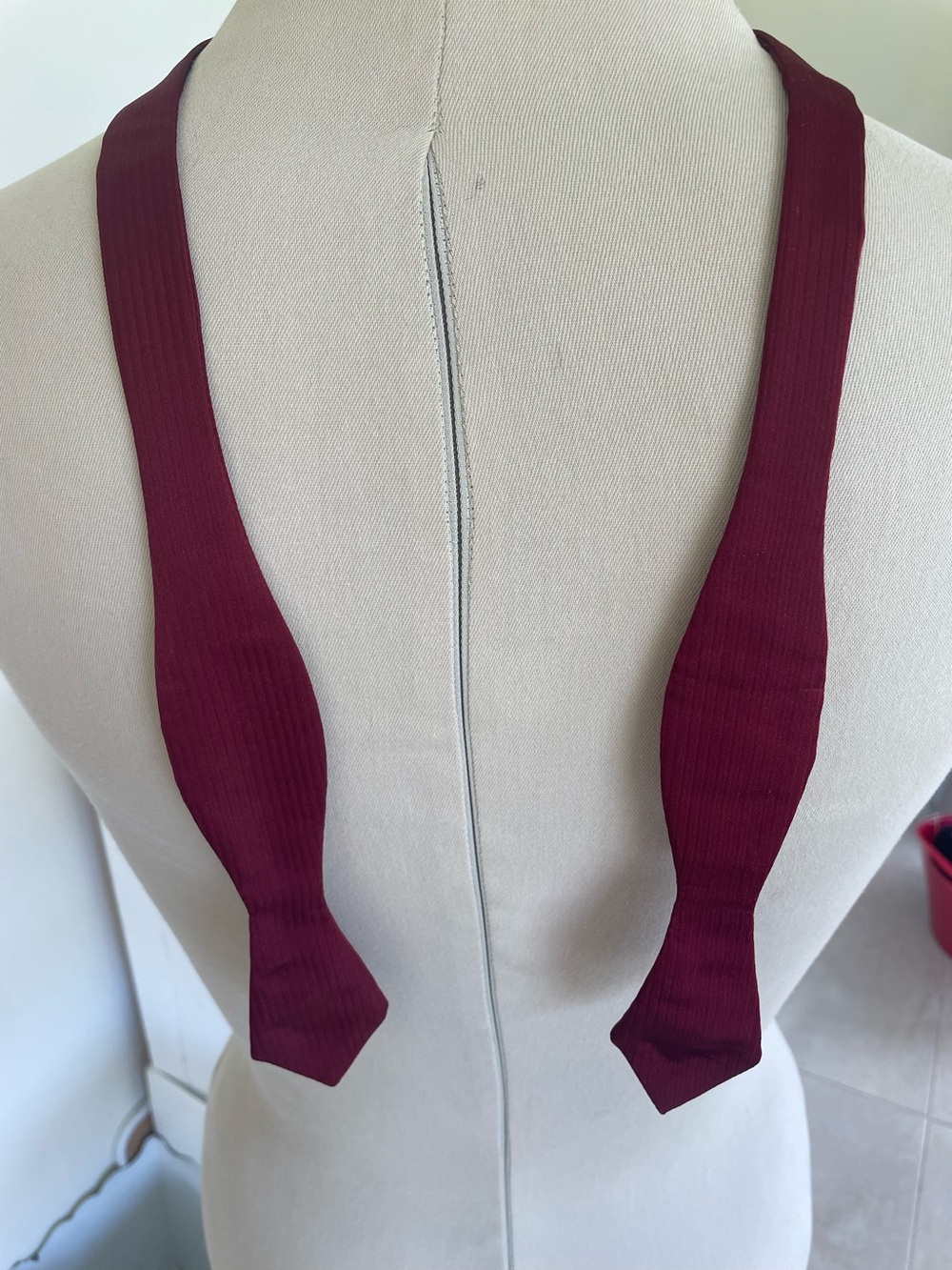 Beau Brummel Bowtie Burgundy Batwing Silk Self Tie   Vintage
